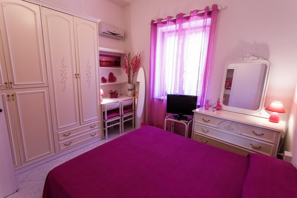 לינה וארוחת בוקר קרבוניה L'Aurora Viola מראה חיצוני תמונה