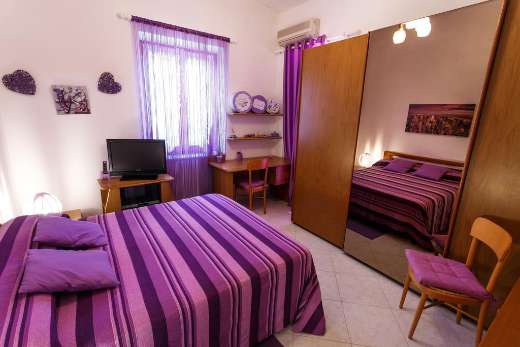 לינה וארוחת בוקר קרבוניה L'Aurora Viola מראה חיצוני תמונה