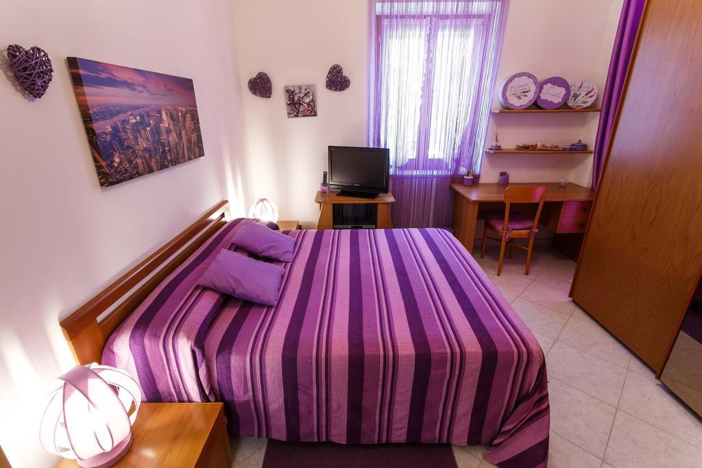 לינה וארוחת בוקר קרבוניה L'Aurora Viola מראה חיצוני תמונה